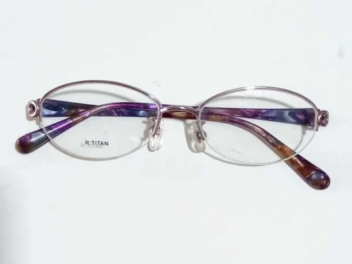 R.TITAN Signature Frame - 1105